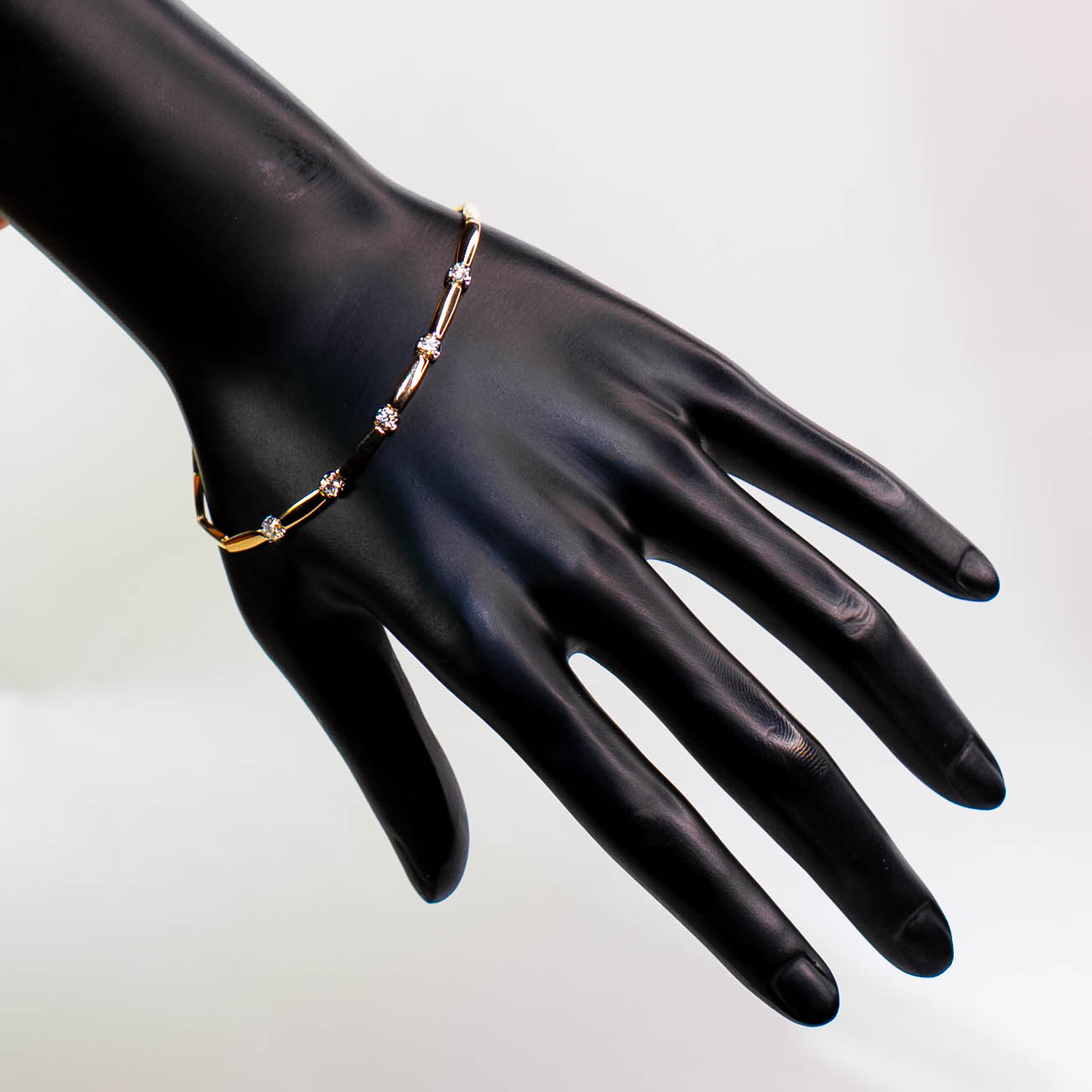 Браслет ИМПЕРИАЛ Б0015-320 размер 18 вес 4,94 золото бриллиант